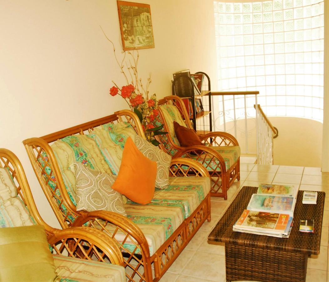 Rich View Hotel Kingstown Ngoại thất bức ảnh
